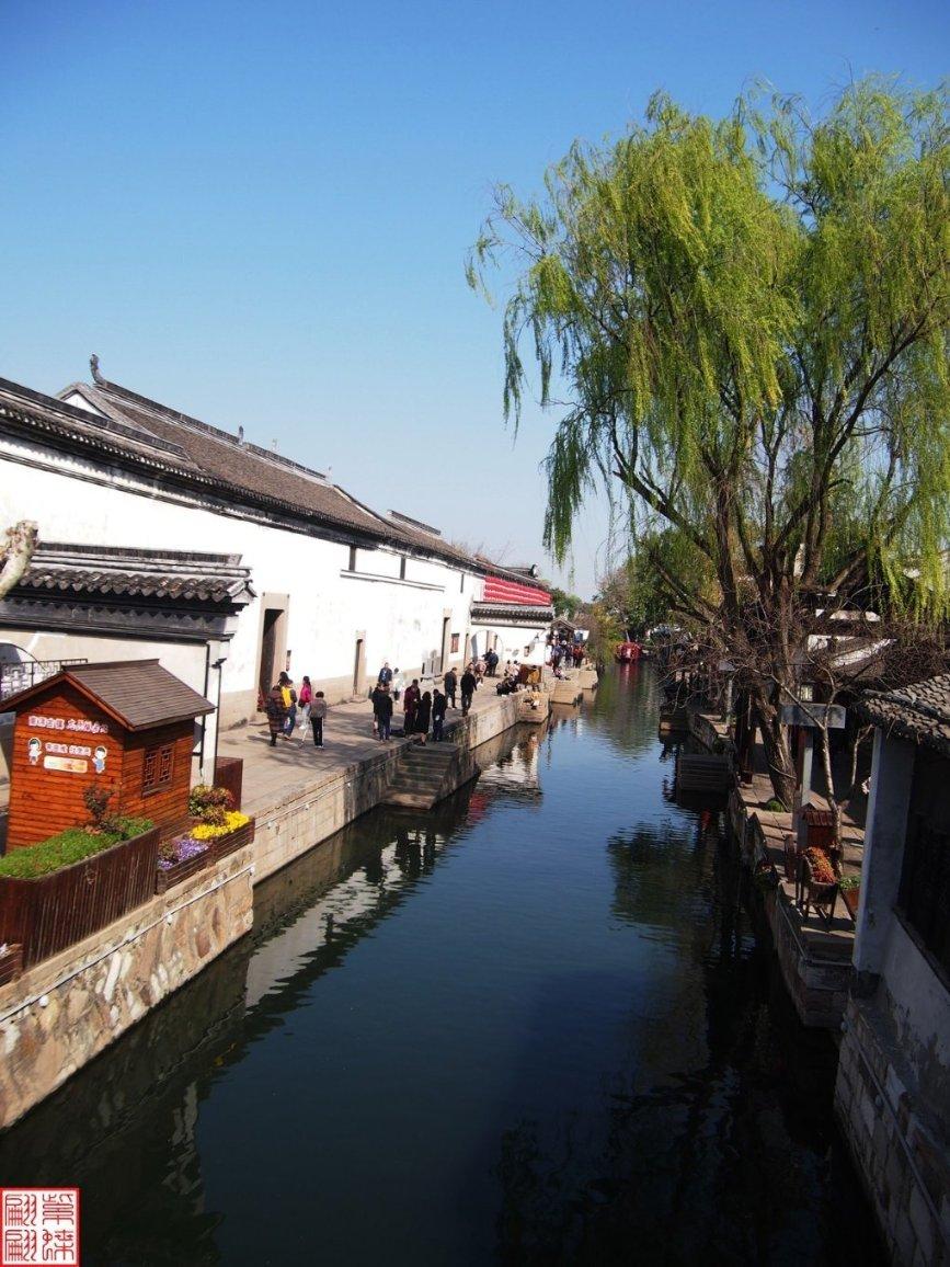 她因为我说，我以为老是给你发信息会很烦或者是讨厌，之后当天晚上就把我删了后又出现被挡访客是为什么？游戏画面